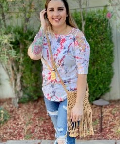 Boutique Simplified Radiate Love Open Shoulder Top