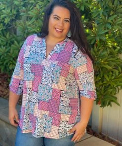 Boutique Simplified Medley Of Flowers 3/4 Sleeve Top