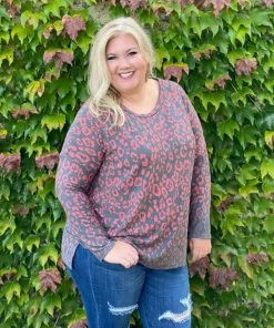 Boutique Simplified Kiss Of Life Long Sleeve Top