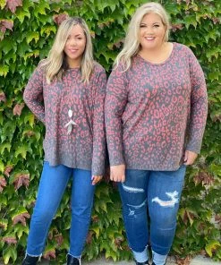 Boutique Simplified Kiss Of Life Long Sleeve Top