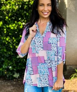 Boutique Simplified Medley Of Flowers 3/4 Sleeve Top