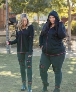 Boutique Simplified Best Black Hoodie In Town 18 Boutique Simplified Best Black Hoodie In Town