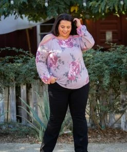 Boutique Simplified Totally Smitten Cold Shoulder