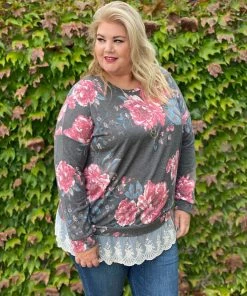 Boutique Simplified Ruffled In Floral Long Sleeve Pullover