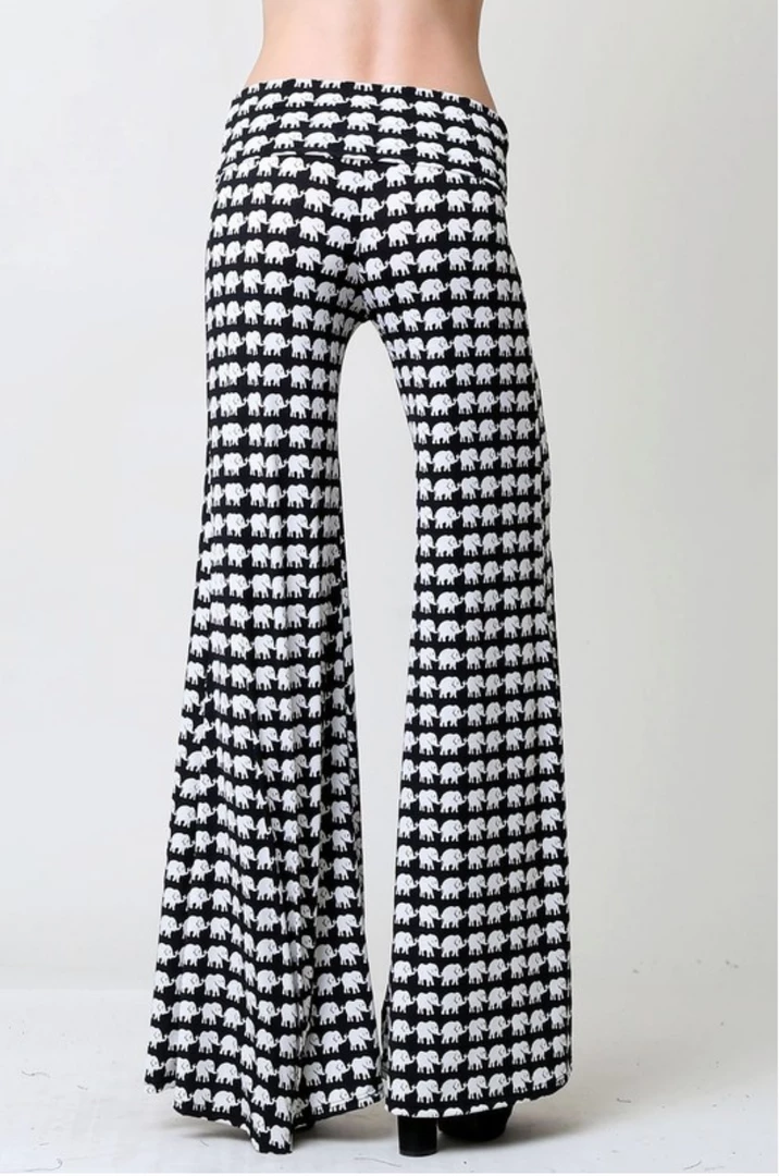 Boutique Simplified Elephants On Parade Flare Yoga Pants 6 Boutique Simplified Elephants On Parade Flare Yoga Pants