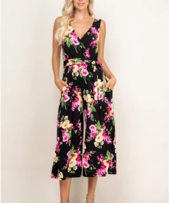 Boutique Simplified Hibiscus Heaven Jumper