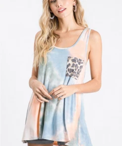 Boutique Simplified Bow-tiful Tank