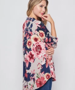 Boutique Simplified Blossoming Soul 3/4 Sleeve Top