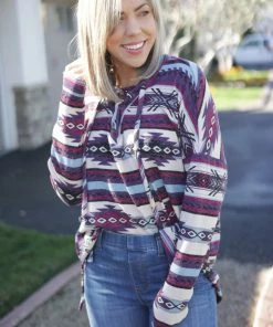 Boutique Simplified The Beth Long Sleeve Pullover