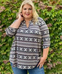 Boutique Simplified X Marks The Spot 3/4 Sleeve Top