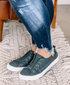 No Ship Drop Ship Apparel Blowfish Play Desert Iron Color Washed Jersey Sneaker