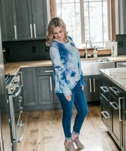 No Ship Drop Ship With A Twist Top In Blue