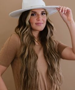 Trendsi Come With Me Faux Suede Hat