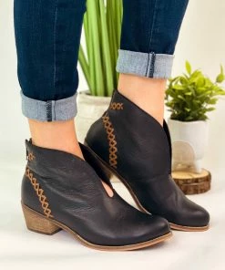 Naughty Monkey All Roads Bootie In Black