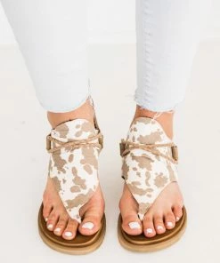 Very G Angelika Sandal In Tan Cow