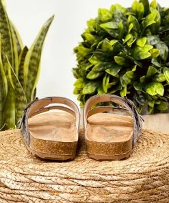 Apparel Very G Aries Sandal In Grey