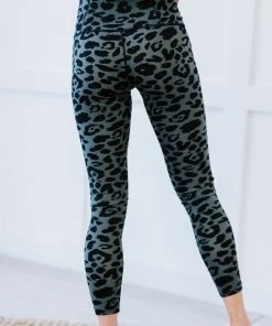 Trendsi Move Like A Cheetah Leggings Apparel