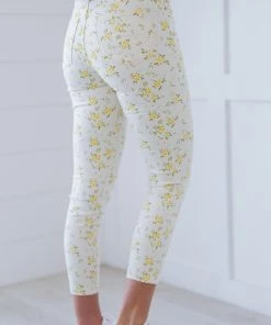 Trendsi Judy Blue Golden Meadow Floral Skinny Jeans (GHG-S) 17 Trendsi Judy Blue Golden Meadow Floral Skinny Jeans (GHG-S)