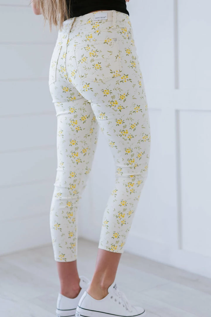 Trendsi Judy Blue Golden Meadow Floral Skinny Jeans (GHG-S) 4 Trendsi Judy Blue Golden Meadow Floral Skinny Jeans (GHG-S)