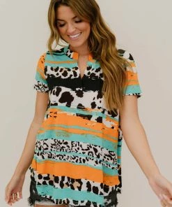 Trendsi GHG- Shop Singles Abstract Art Printed Notched Tee Shirt (GHG-S)