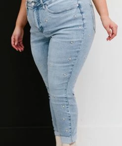 Trendsi Judy Blue All The Stars Embroidered Skinny Jeans Apparel 22 Trendsi Judy Blue All The Stars Embroidered Skinny Jeans Apparel