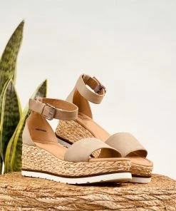 Apparel Dolce Vita Baker Wedge In Stone