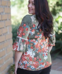 Boutique Simplified Fall Picnic 3/4 Sleeve Top
