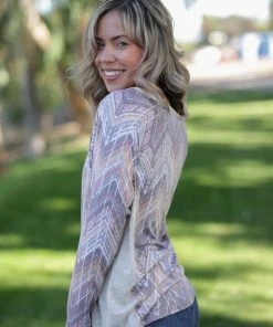 Boutique Simplified Zigs And Zags Long Sleeve Top