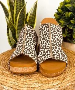 Very G Besito Wedge In Leopard