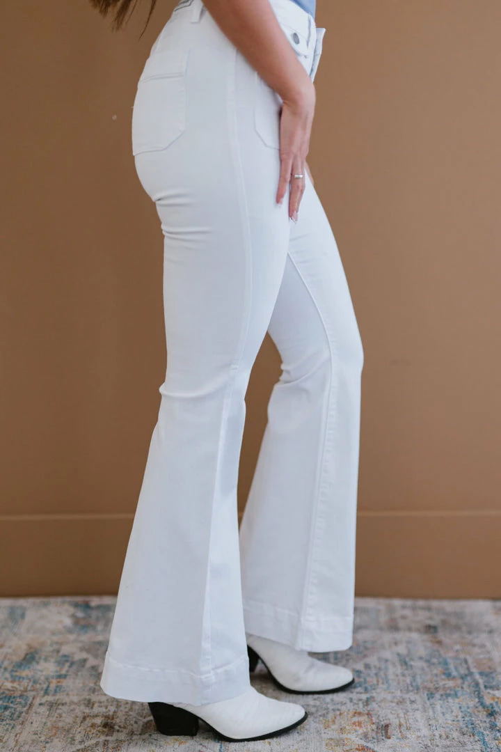 Trendsi White Button Fly Flare Jeans 2 Trendsi White Button Fly Flare Jeans