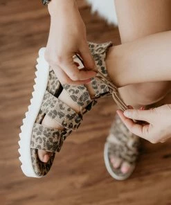 Apparel Very G Big Top Sandals In Leopard 9 Apparel Very G Big Top Sandals In Leopard