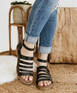 Apparel Very G Commodus Sandal In Black 7 Apparel Very G Commodus Sandal In Black