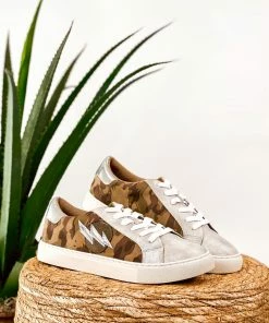 Corkys Bolt Sneaker In Camo