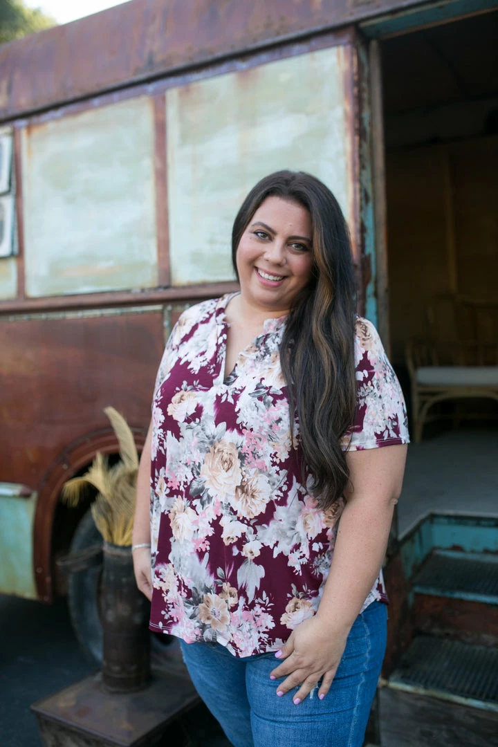 Boutique Simplified Floral Motif Short Sleeve Gabby 1 Boutique Simplified Floral Motif Short Sleeve Gabby