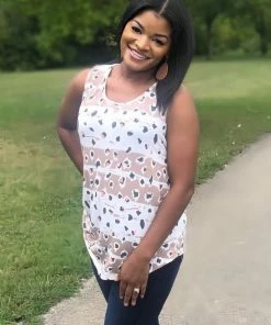 Boutique Simplified Bringing Sexy Back Sleeveless Top