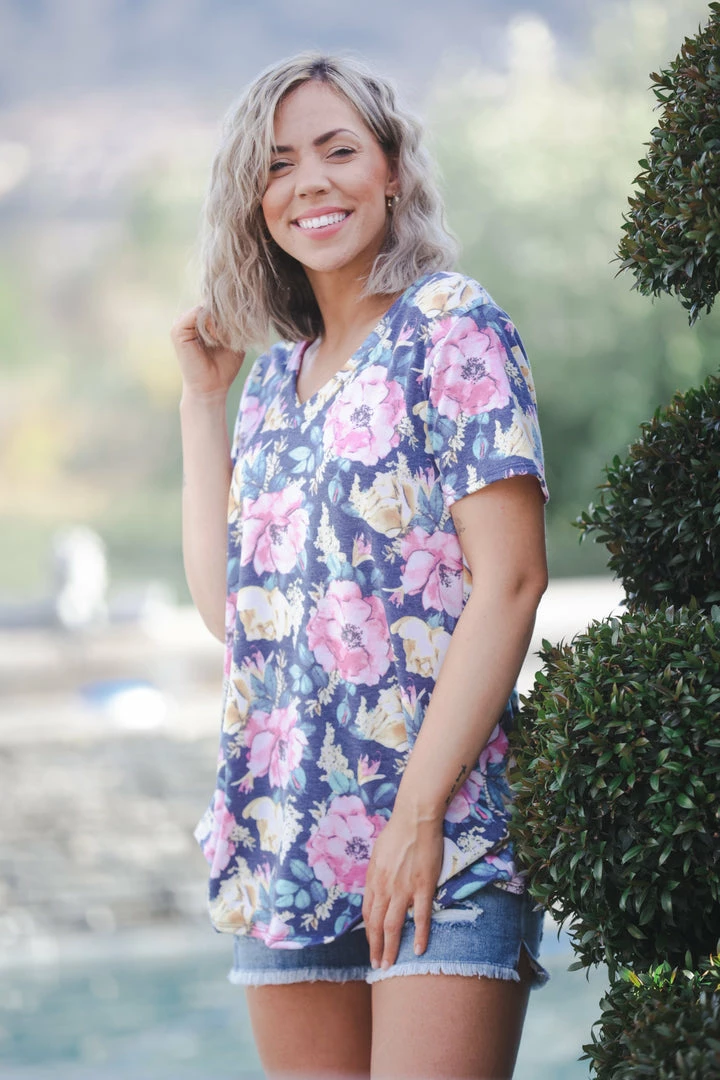 Boutique Simplified Spring Floral V-Neck 3 Boutique Simplified Spring Floral V-Neck