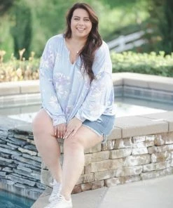 Boutique Simplified Periwinkle Blooms Oversized Top