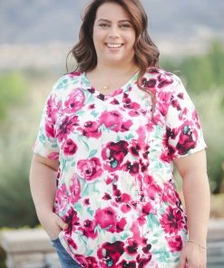 Boutique Simplified What Dreams May Come V-Neck