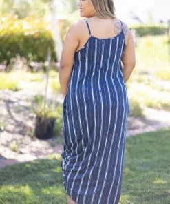 Boutique Simplified Proud To Be - Maxi Apparel