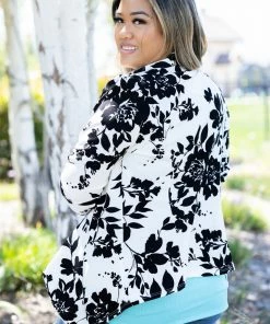 Boutique Simplified Apparel Blazer Of Glory - Black & Ivory Floral