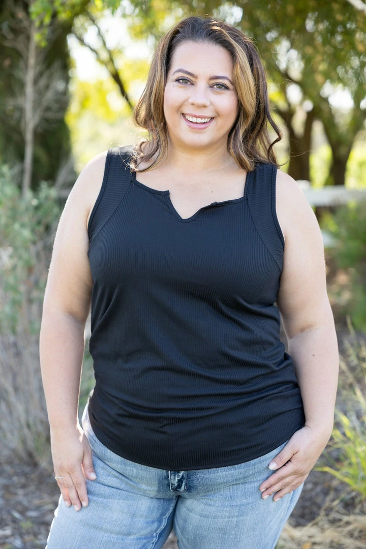 Boutique Simplified Apparel Glam Doll Tank In Black 4 Boutique Simplified Apparel Glam Doll Tank In Black