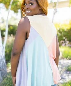 Boutique Simplified Apparel Joyous Jamboree Sleeveless Top