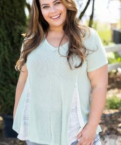 Boutique Simplified Just A Peek Short Sleeve Top Apparel