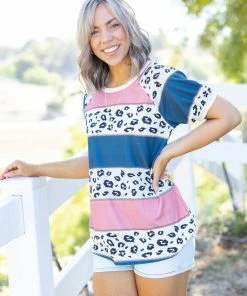 Boutique Simplified Kind Hearted Short Seeve Top Apparel