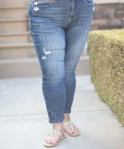 Boutique Simplified Over The Rainbow Judy Blue Crops 15 Boutique Simplified Over The Rainbow Judy Blue Crops