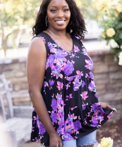 Boutique Simplified Amethyst Floral Sleeveless Top