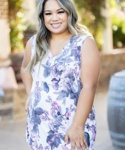 Boutique Simplified Apparel Napa Floral Sleeveless Top