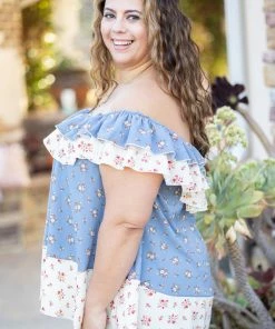 Boutique Simplified Live Life Ruffled Woven Blouse Apparel