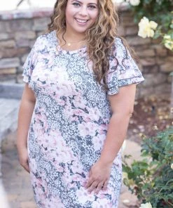 Boutique Simplified Lacy Floral Swing Dress