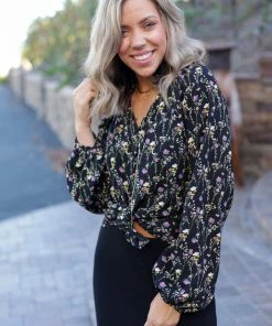 Boutique Simplified Come Together Woven Blouse